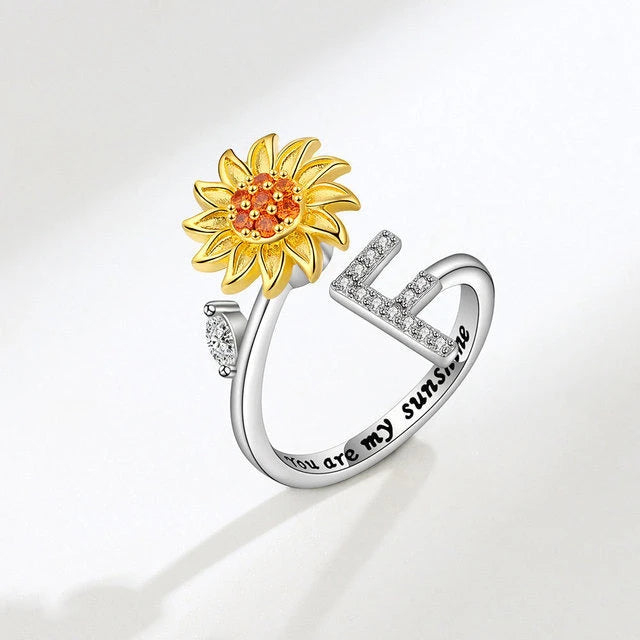 Anillo giratorio girasol con inicial - Moroveta