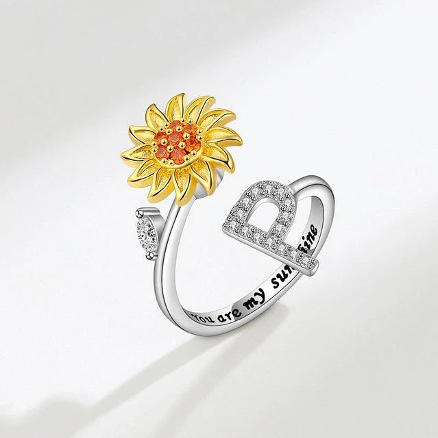 Anillo giratorio girasol con inicial - Moroveta