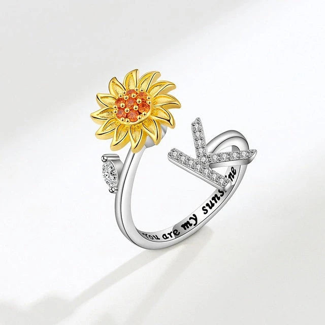 Anillo giratorio girasol con inicial - Moroveta